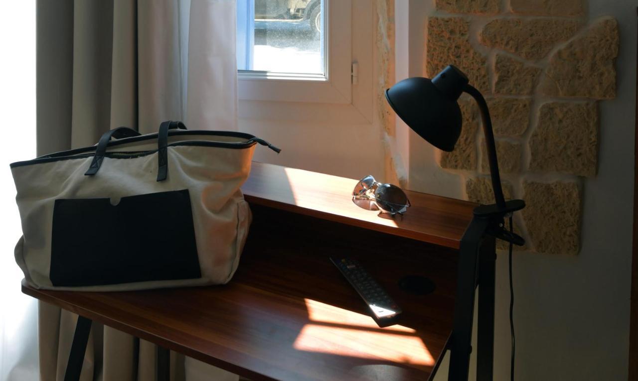 Aux 4 Logis Appart-Hotel - Studio Le City - Petit Dejeuner Inclus 1Ere Nuit Foix Eksteriør billede