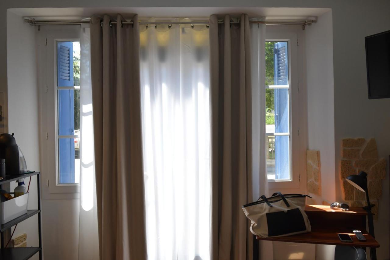 Aux 4 Logis Appart-Hotel - Studio Le City - Petit Dejeuner Inclus 1Ere Nuit Foix Eksteriør billede
