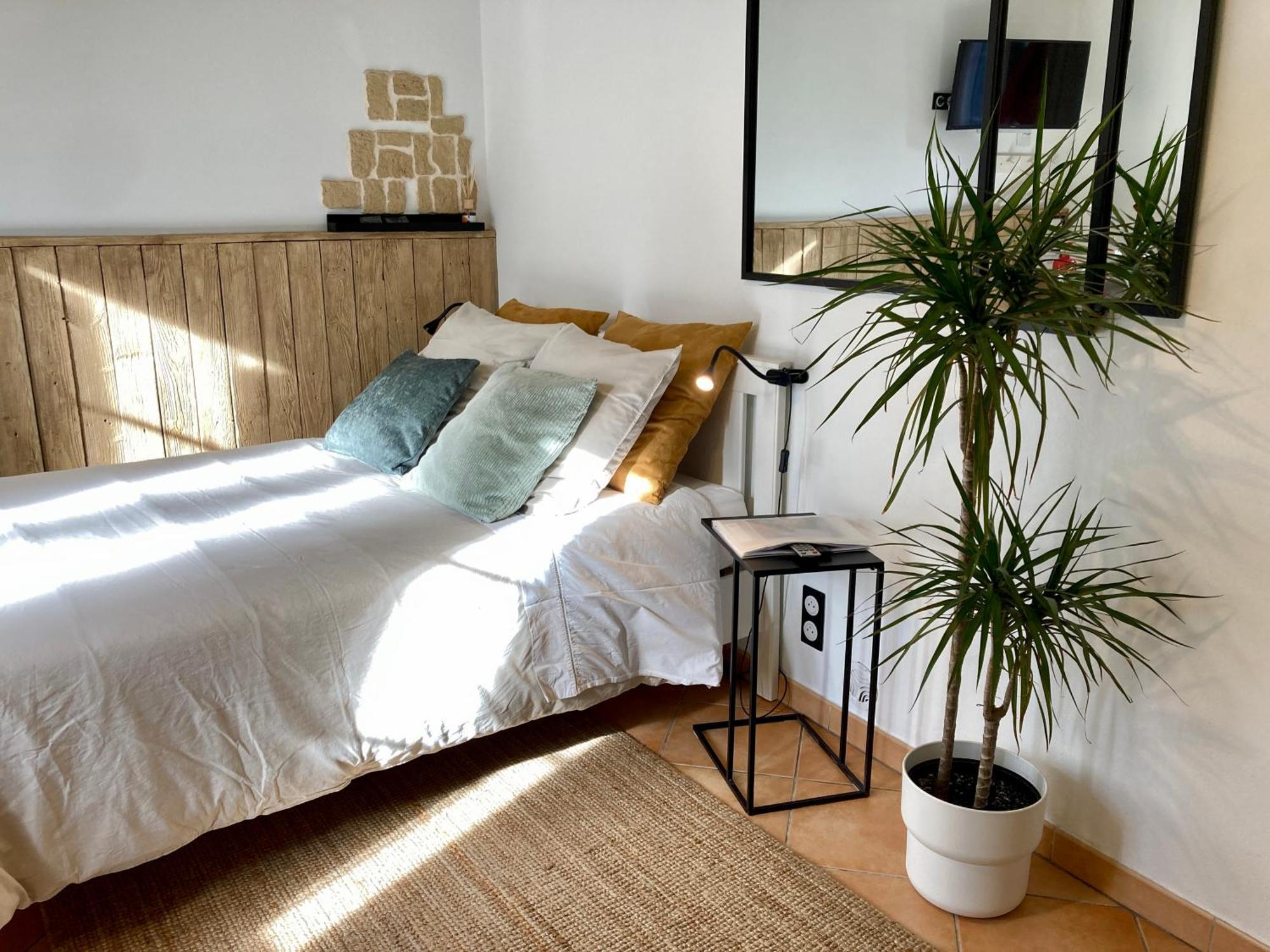 Aux 4 Logis Appart-Hotel - Studio Le City - Petit Dejeuner Inclus 1Ere Nuit Foix Eksteriør billede
